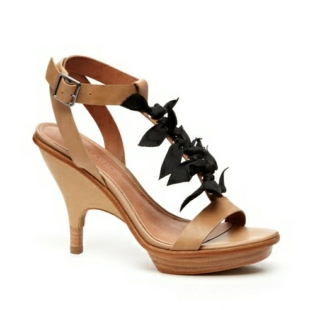 Leifsdottir Ingrid T Strap Heels, Sz 39.5